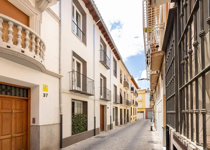 Estilo luz y comodidad a 1 minuto de San Anton