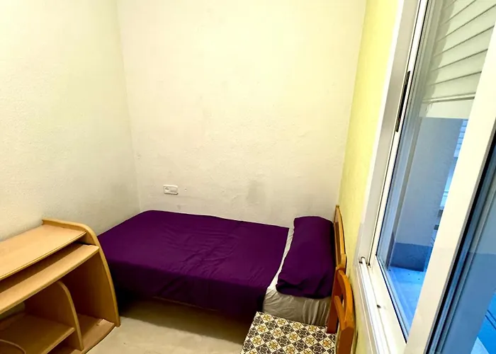 Economic Private Room In Center Of